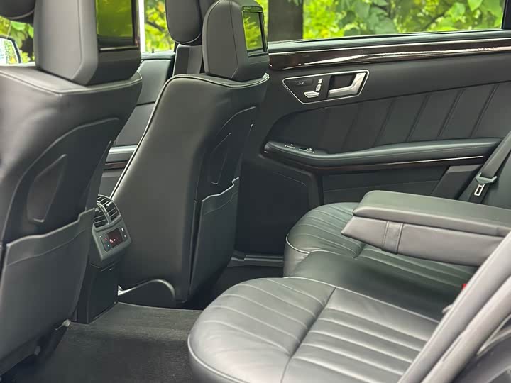 Mercedes-Benz E-Class E 320 L люкс 4MATIC — фото 13