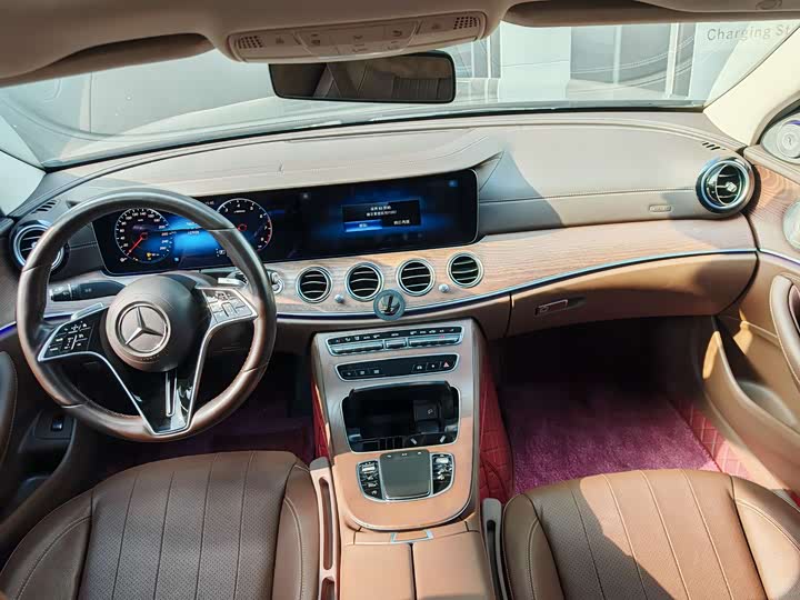 Mercedes-Benz E-Class 2022 E 300 L Luxury — фото 4