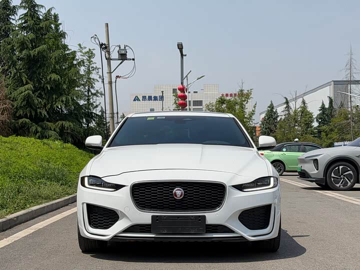 Jaguar XEL 2024 2.0 T 250 PS R-DYNAMIC S — фото 2