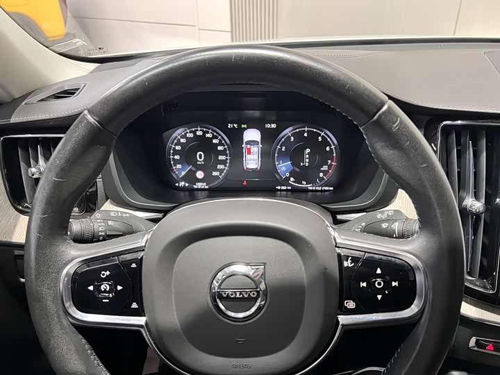 Volvo XC60 2020 T 5 4 WD — фото 7