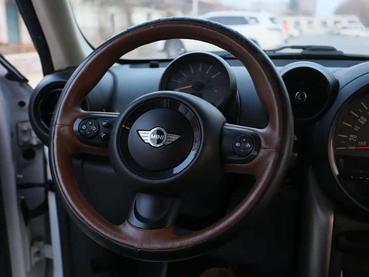 MINI Countryman — фото 11