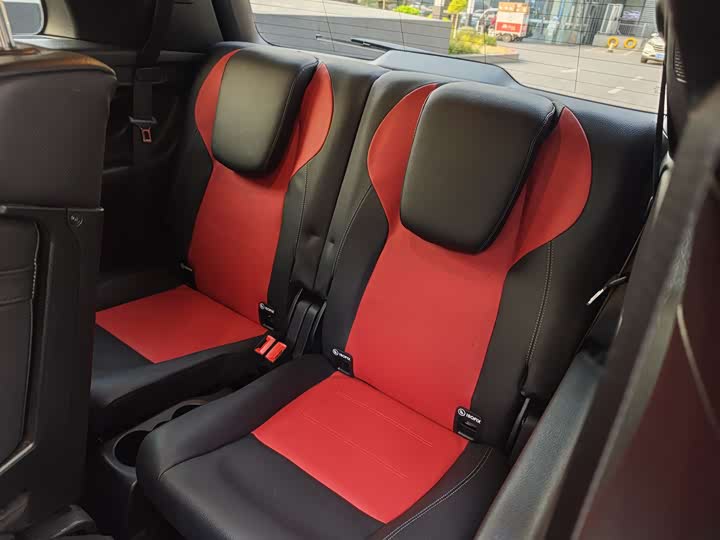 Mercedes-Benz GLB 2021 AMG GLB 35 4 MATIC — фото 20