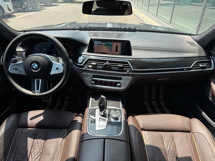 BMW 7 Series 730Li M спортпакет — фото 16