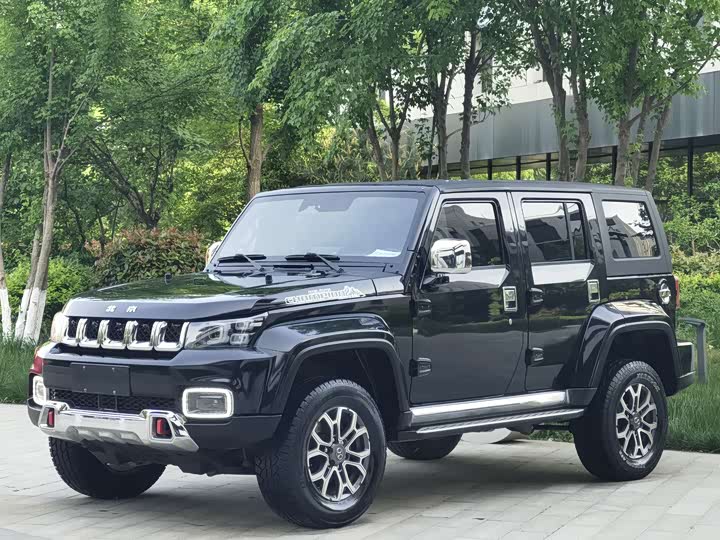 BAIC BJ40 2019 2.0 T AT 4 WD Flagship V — фото 1