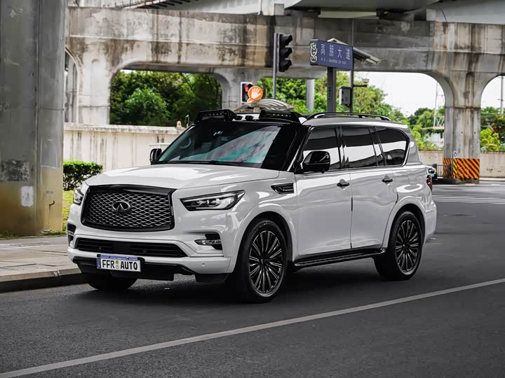 Infiniti QX 80 2016 5.6 L 4 WD — фото 1