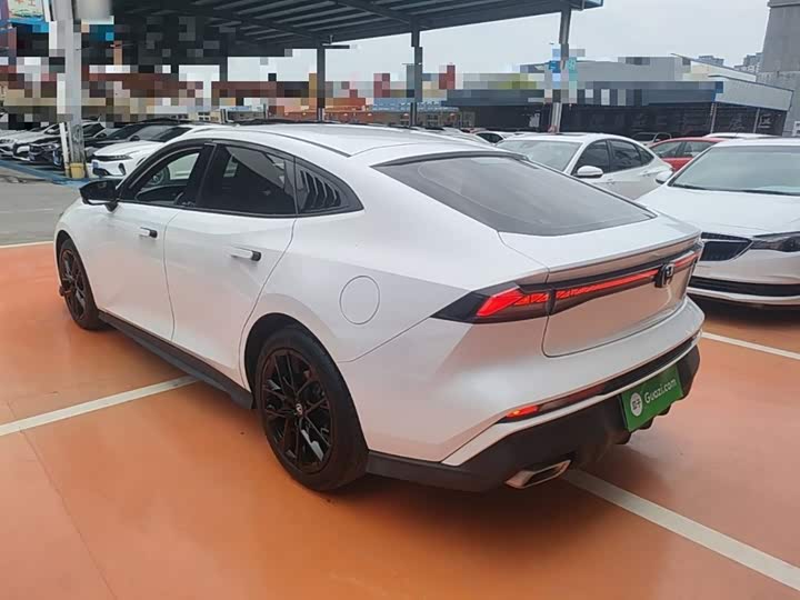 Changan UNI-V 2024 1.5 T — фото 5