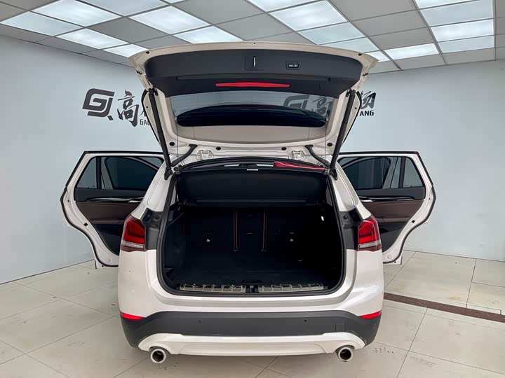 BMW X1 2021 s Drive 25 Li Leading — фото 17