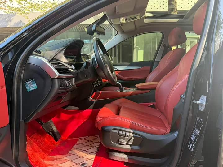 BMW X6 2018 x Drive 35i Leading — фото 18