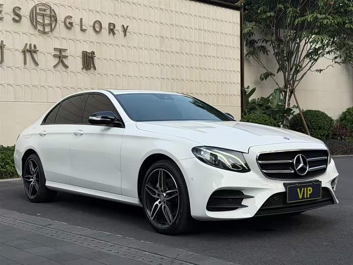 Mercedes-Benz E-Class 2017 E 200 Sport 4 MATIC — фото 18