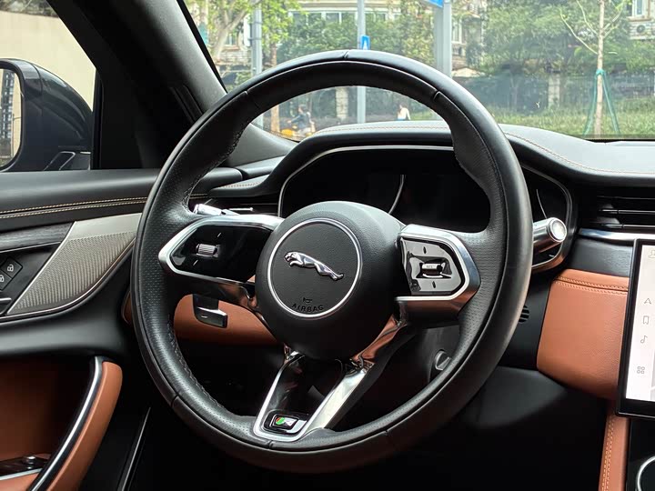 Jaguar XFL 2021 XFL 2.0 T P 250 2 WD — фото 9