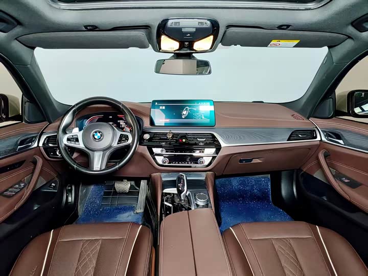 BMW 5-Series 2021 530 Li Leading M — фото 15