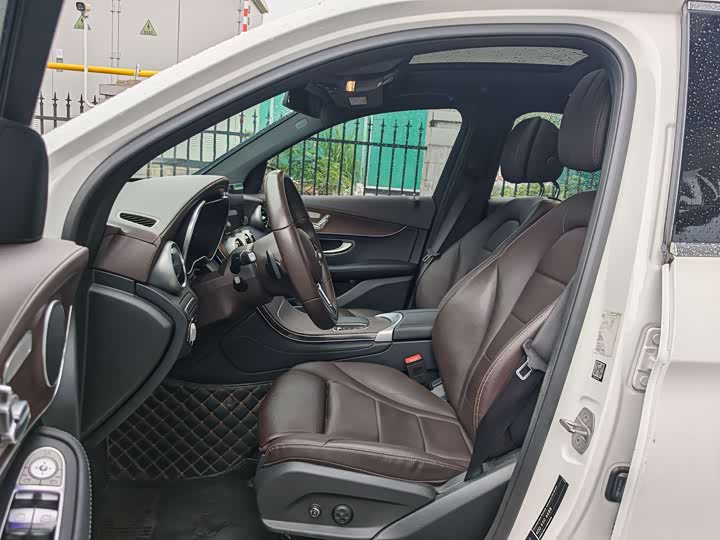 Mercedes-Benz GLC 2021 GLC 260 L 4 MATIC Luxury — фото 9