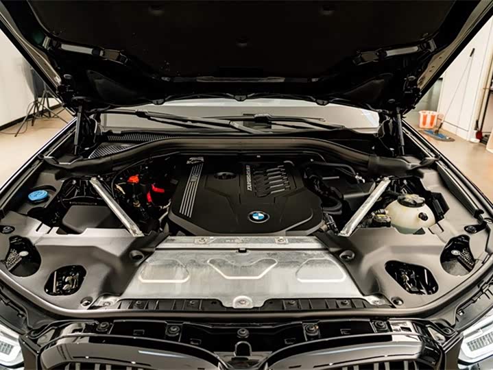 BMW X3 M40i 2022 M 40i — фото 27