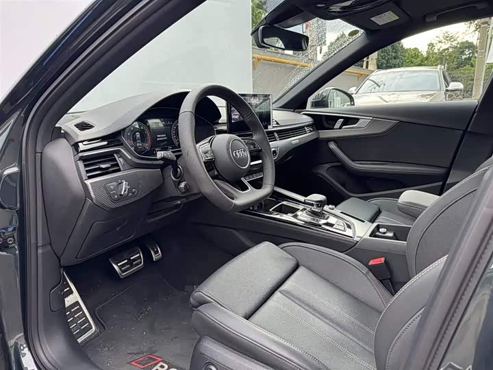 Audi A4L 2024 40 TFSI quattro RS — фото 8