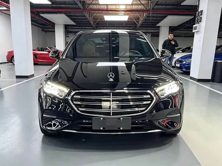 Mercedes-Benz E-Class 2025 E 300 L Luxury — фото 2