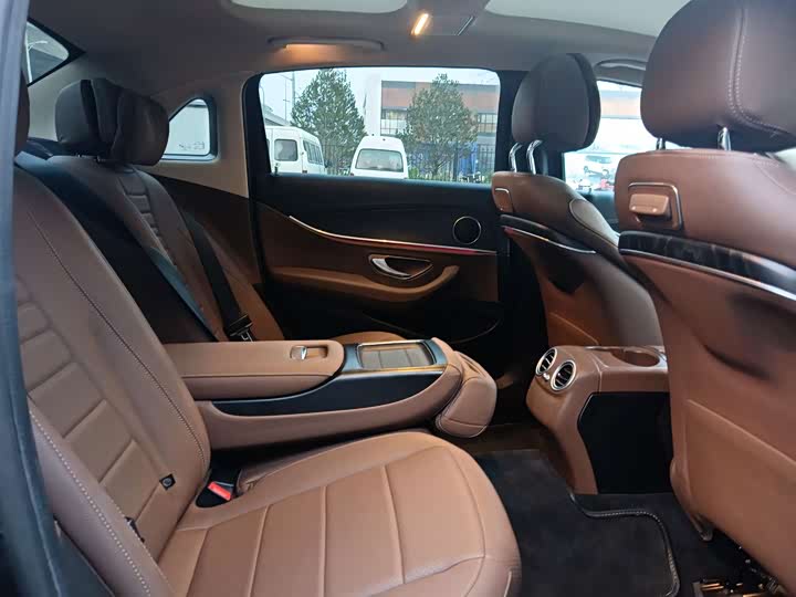 Mercedes-Benz E-Class 2020 E 300 L — фото 28