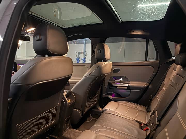 Mercedes-Benz GLA 2022 AMG GLA 35 4 MATIC — фото 6