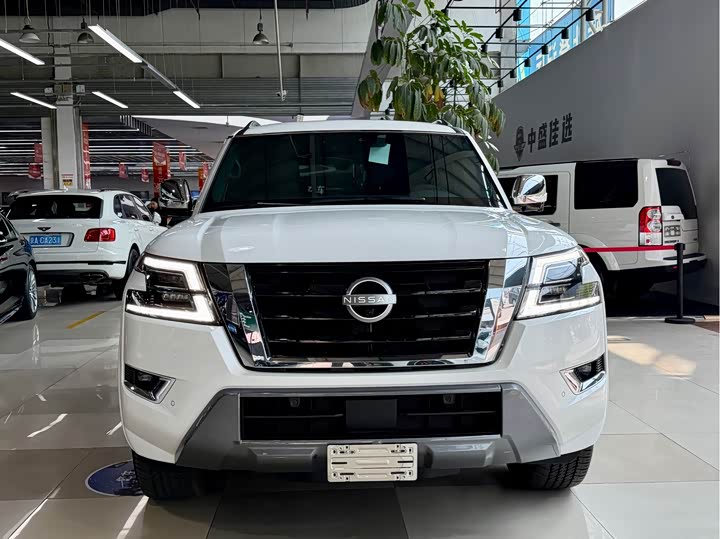 Nissan Patrol — фото 2