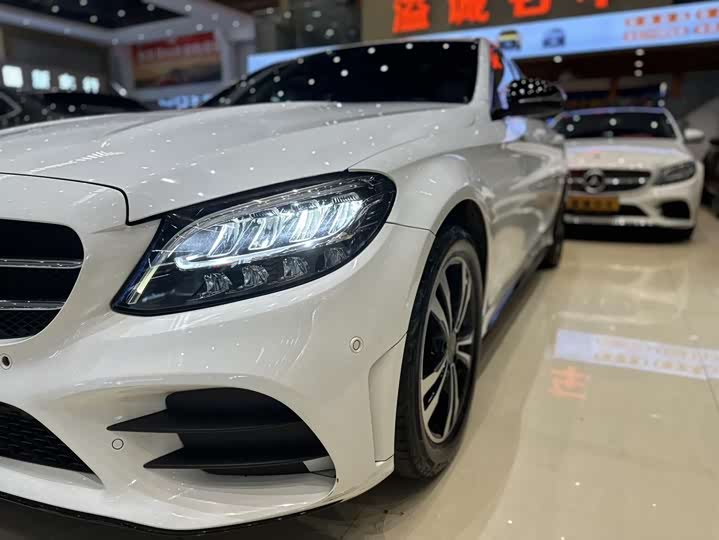 Mercedes-Benz C-Class C 260 спорт — фото 4