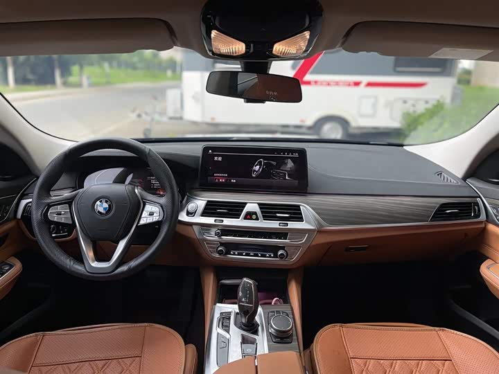 BMW 6-Series GT 2022 630i — фото 18