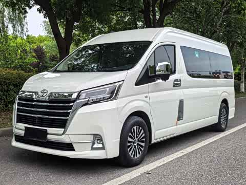 Toyota HIACE 2021 3.5 L — фото 16