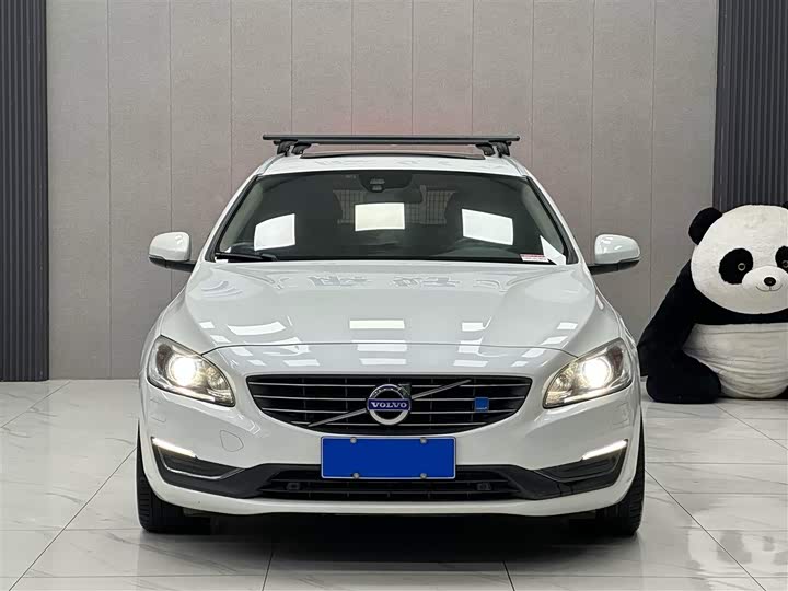 Volvo V60 2015 T 5 — фото 2