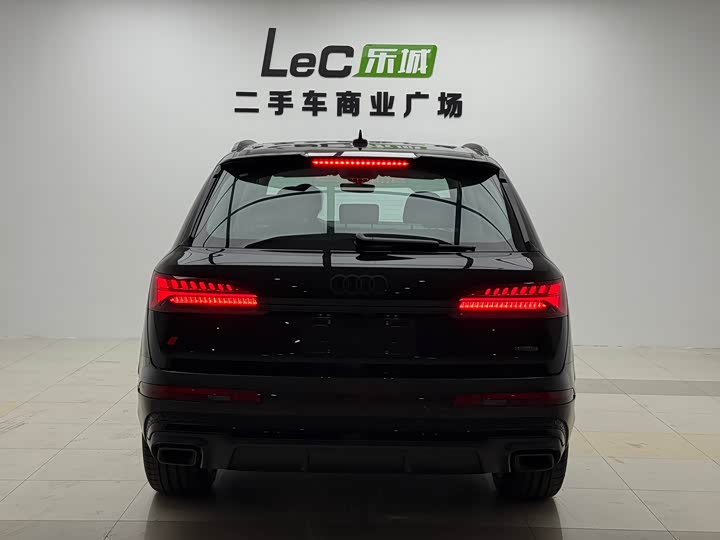 Audi Q 7 2025 45 TFSI quattro S line — фото 8