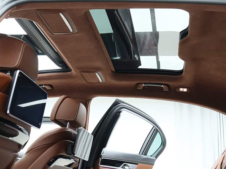 BMW 7-Series 2019 750 Li x Drive V 8 M — фото 8
