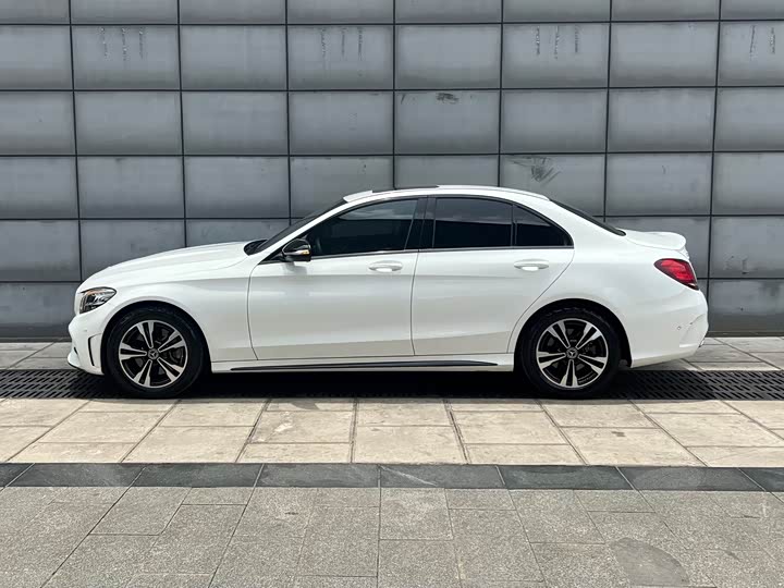 Mercedes-Benz C-Class 2019 C 260 — фото 3