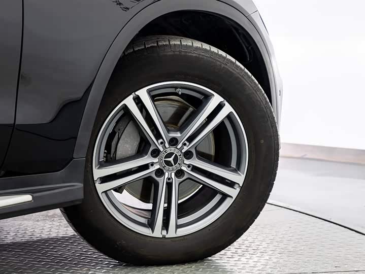 Mercedes-Benz GLC 2021 GLC 260 L 4 MATIC — фото 19