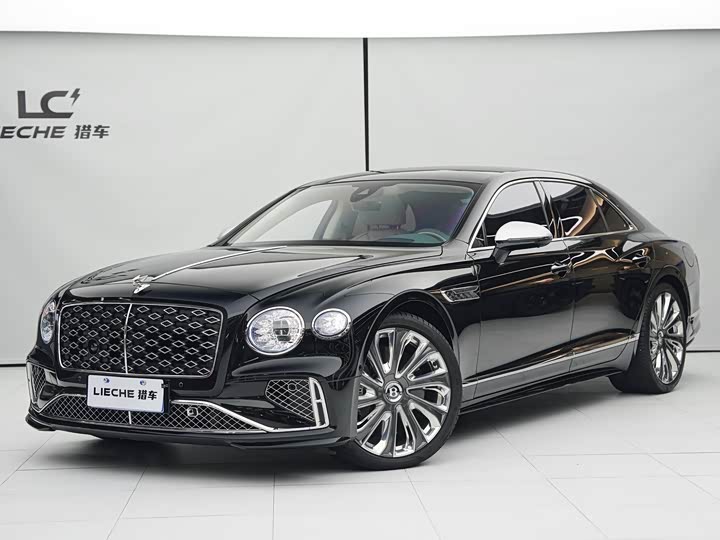 Bentley Flying Spur — фото 1
