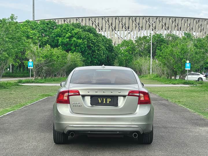 Volvo S60 2015 S 60 L 2.0 T — фото 8