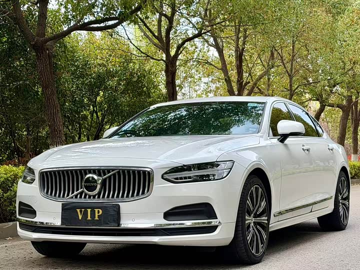 Volvo S90 2022 B 5 — фото 1