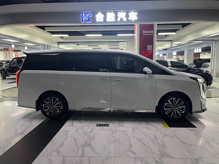 Trumpchi M8 2024 400 T — фото 6