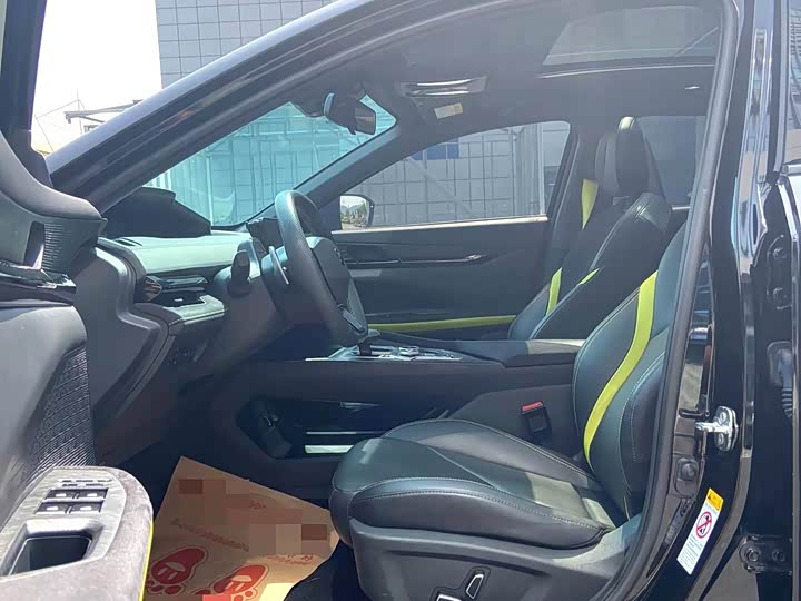 Changan UNI-V 2022 1.5 T — фото 4