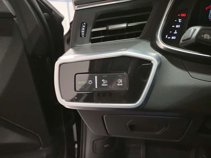Audi A6 2022 allroad quattro 55 TFSI — фото 11