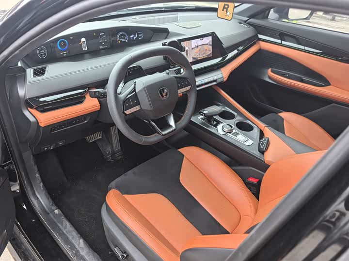 Changan UNI-V 2023 1.5 T — фото 5