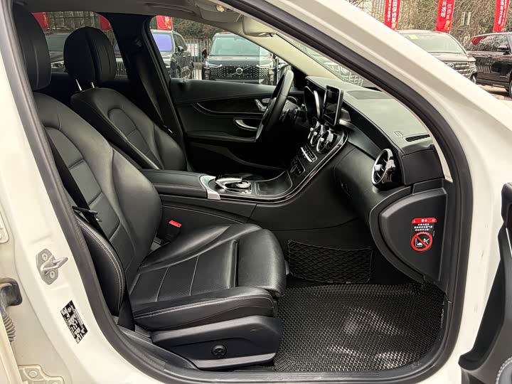 Mercedes-Benz C-Class 2018 C 200 L — фото 17