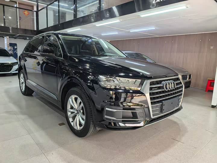 Audi Q7 2018 40 TFSI Comfort — фото 3
