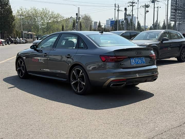 Audi A4L 2024 40 TFSI quattro RS — фото 3
