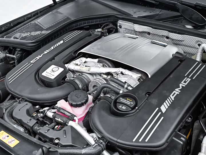 Mercedes-Benz C-Class 2021 AMG C 63 — фото 19
