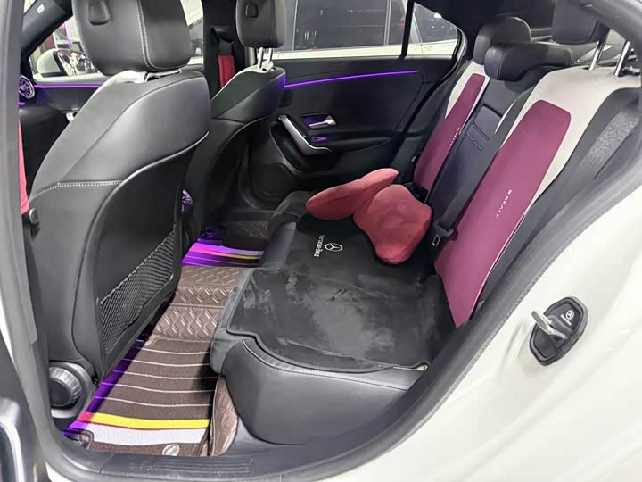 Mercedes-Benz A-Class 2020 A 180 L — фото 12