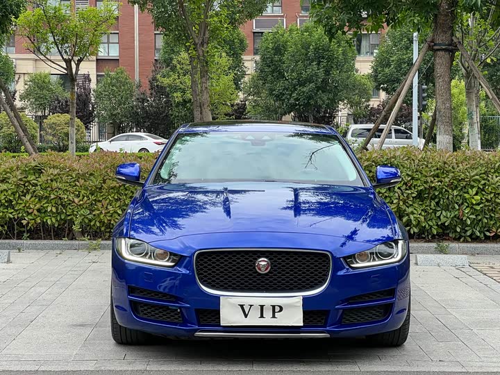 Jaguar XEL 2018 2.0 T 200 PS — фото 2