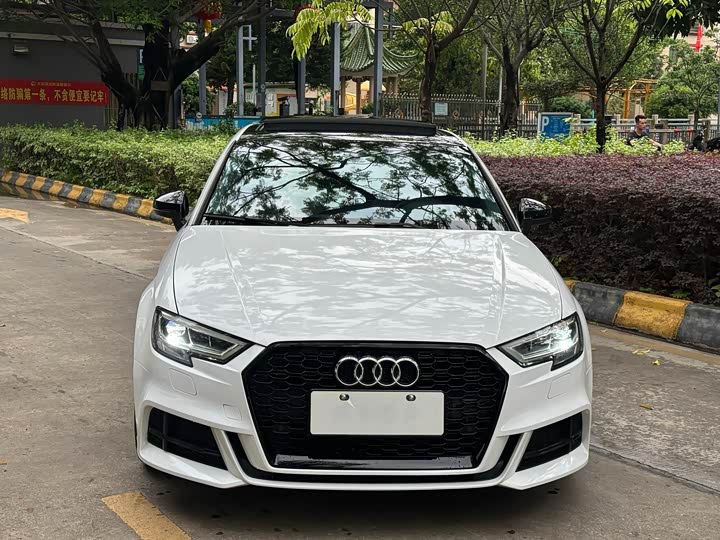 Audi A3 2017 Limousine 35 TFSI Sport — фото 2