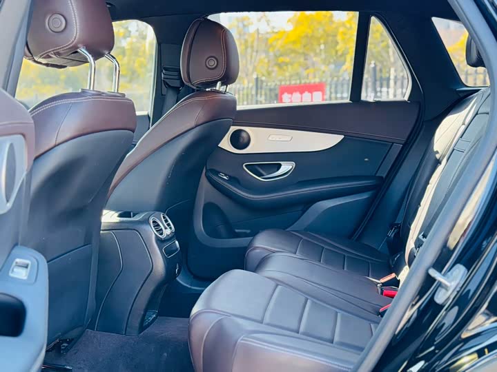 Mercedes-Benz GLC 2022 GLC 260 L 4 MATIC Luxury — фото 6