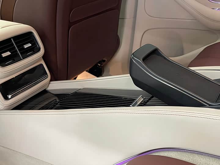 Mercedes-Benz GLS 2023 GLS 450 4 MATIC Luxury — фото 18