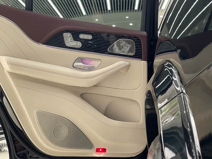 Mercedes-Benz GLS 2023 GLS 450 4 MATIC Luxury — фото 13