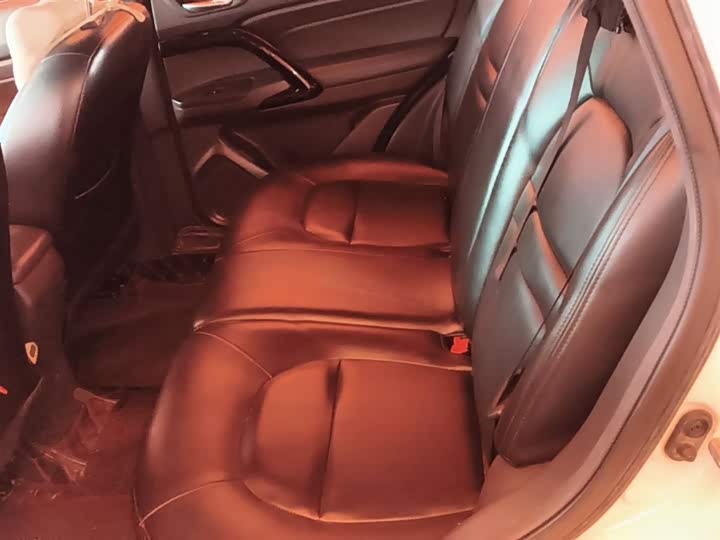 Trumpchi GS4 2017 200 T G-DCT 2 WD — фото 17
