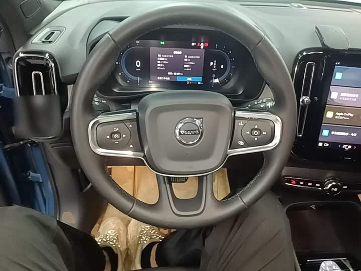 Volvo XC40 2023 B 3 — фото 11
