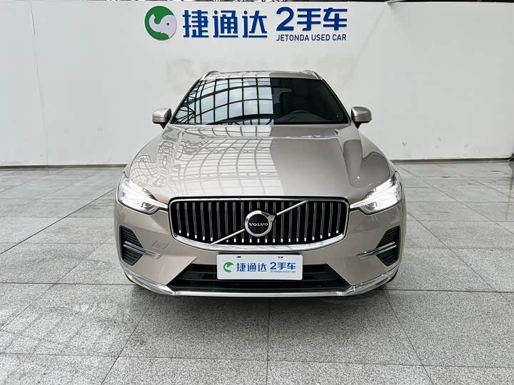 Volvo XC60 2023 B 5 4 WD — фото 5